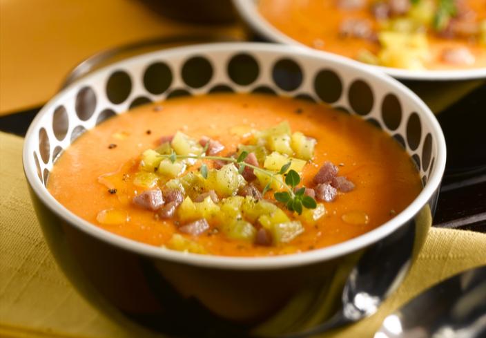 Crema de pimientos rojos y beicon