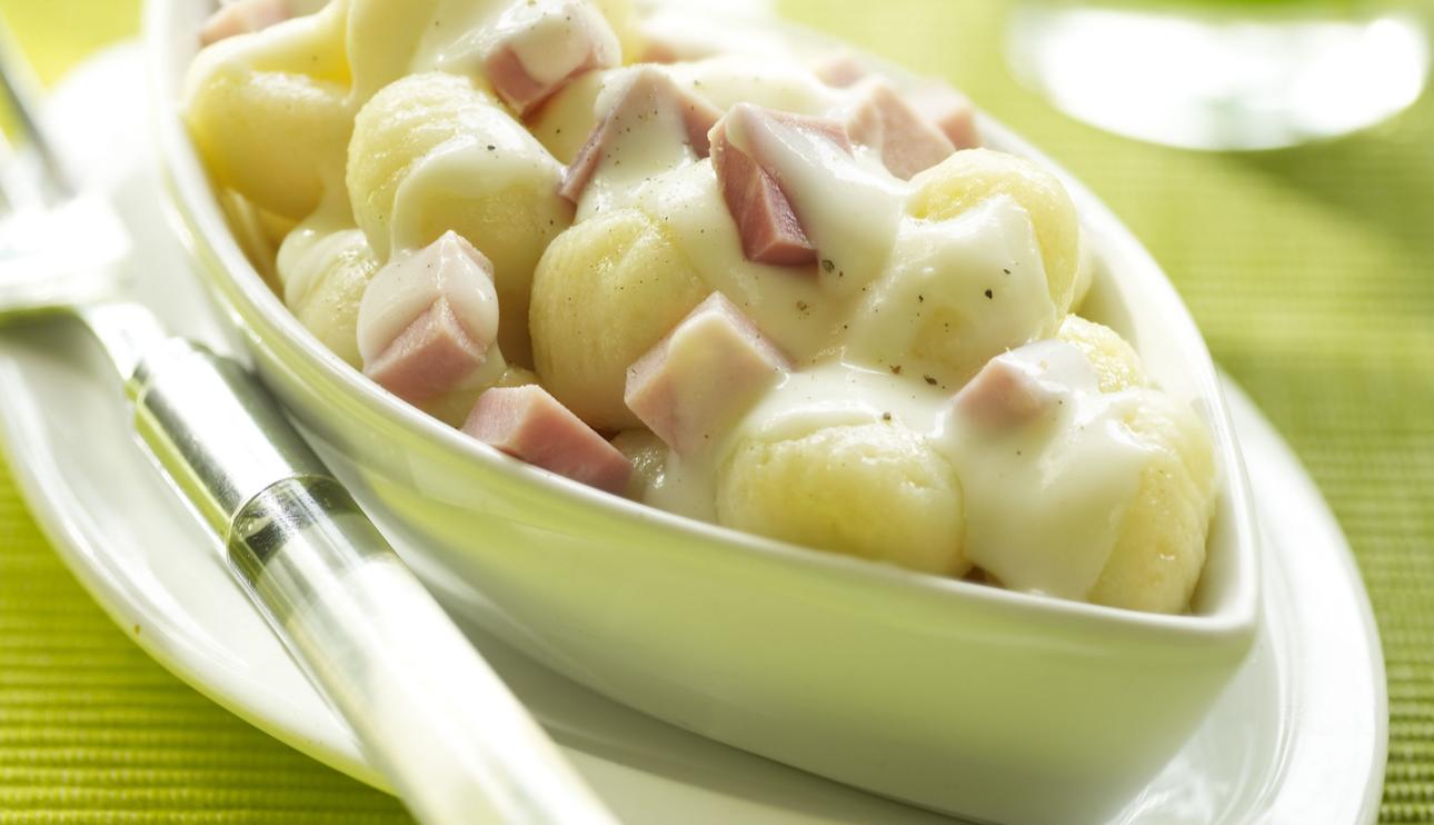 Gnocchi con jamón y queso