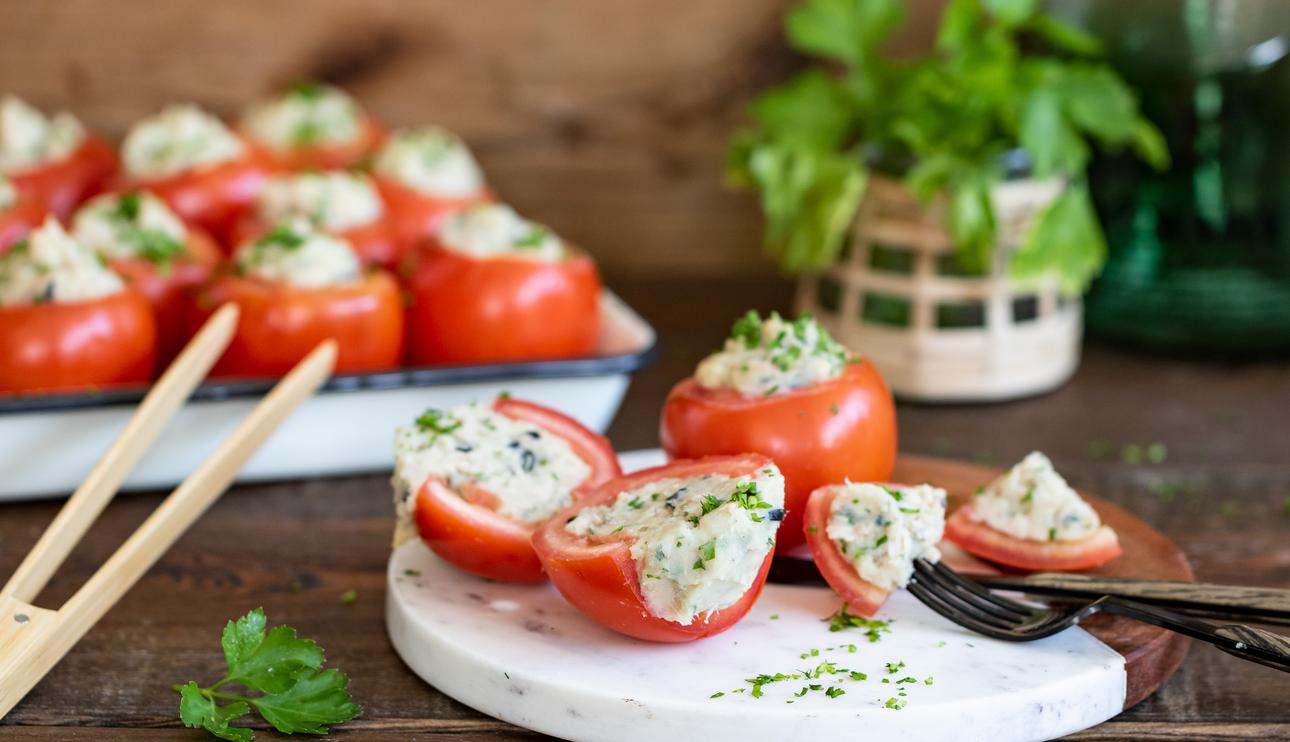 Tomates rellenos de atún y patata