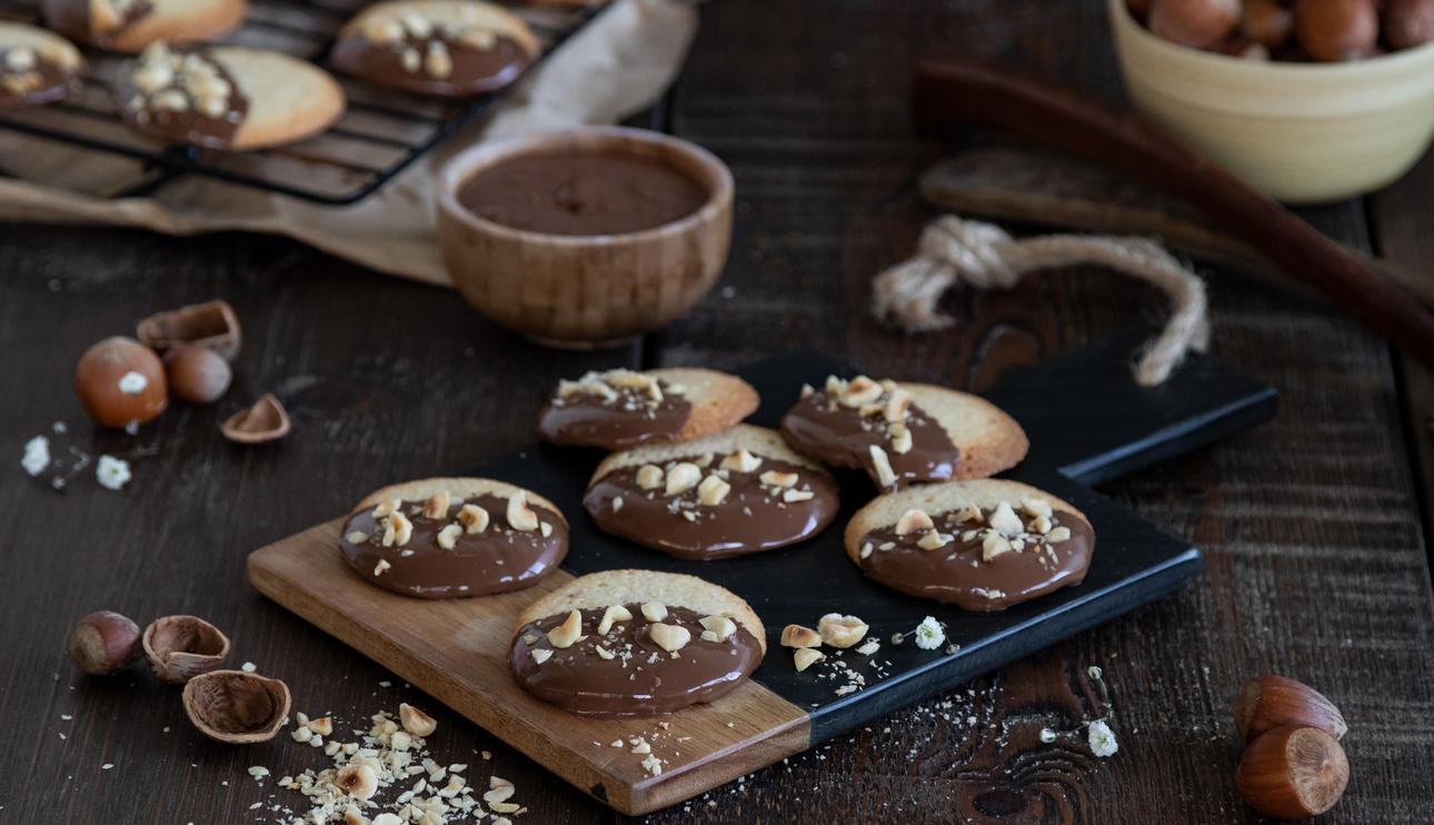 Galletas de avellana y chocolate con leche
