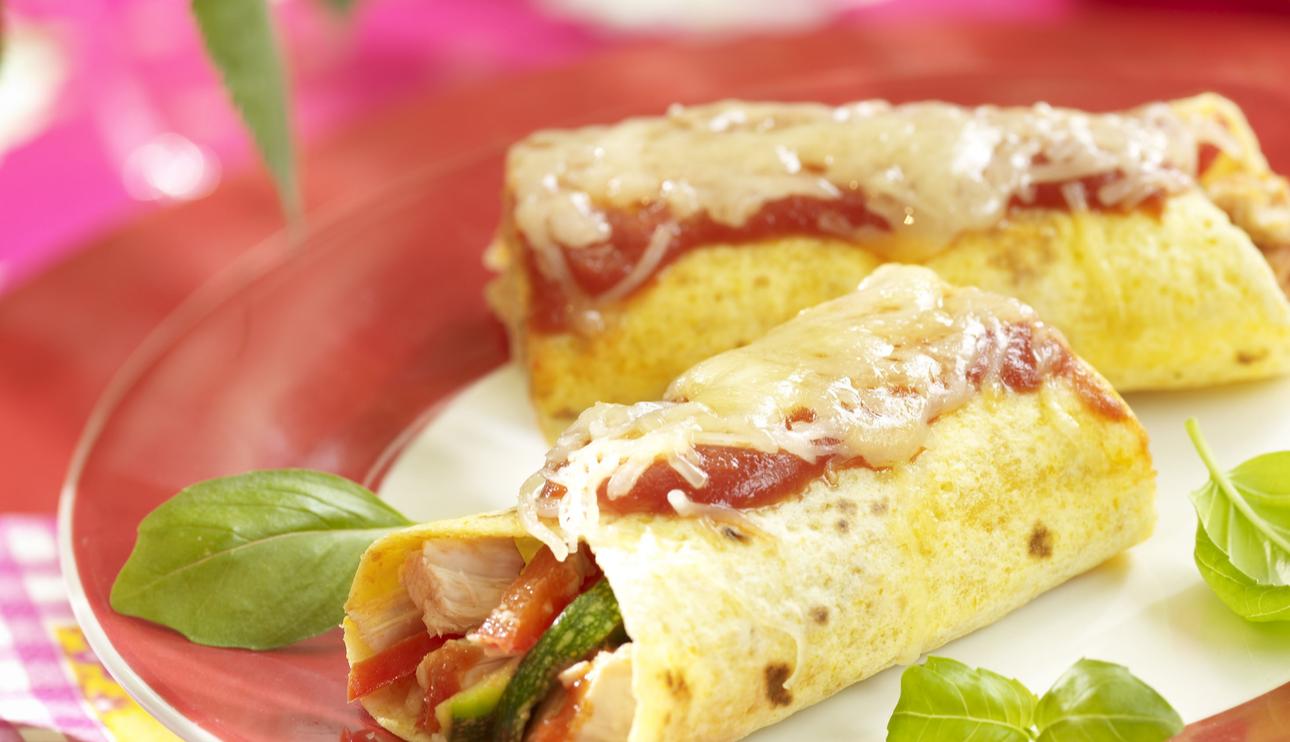 Enchiladas de pavo con salsa de tomate