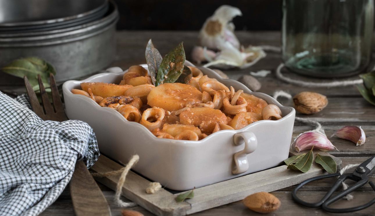 Patatas con calamares