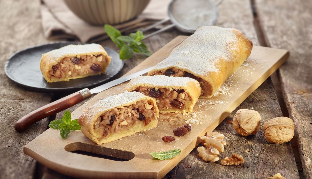 Strudel de manzana, nueces y pasas