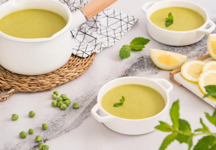Crema fría de guisantes al limón