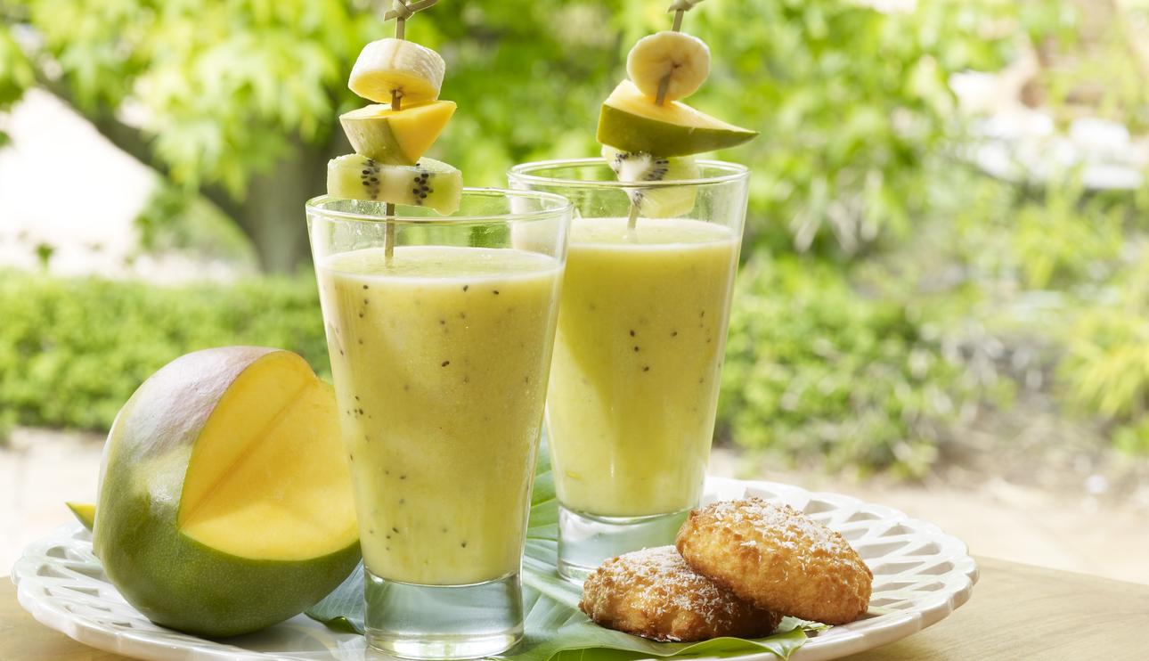 Licuado de frutas tropicales