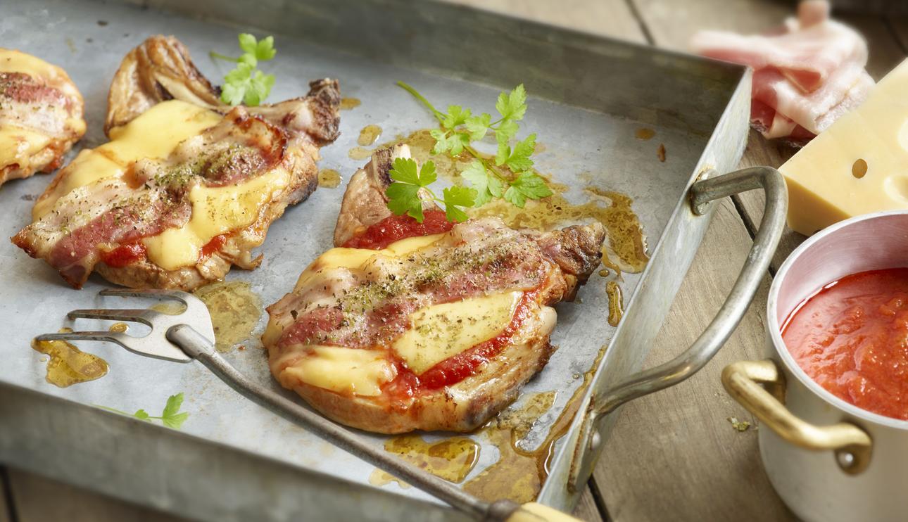 Chuletas de cerdo a la pizzaiola