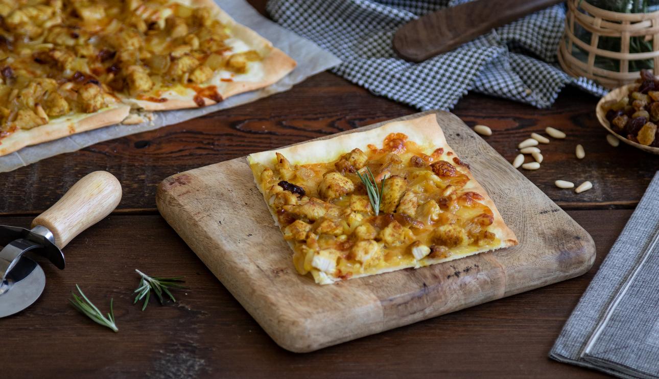 Pizza de pollo al curry