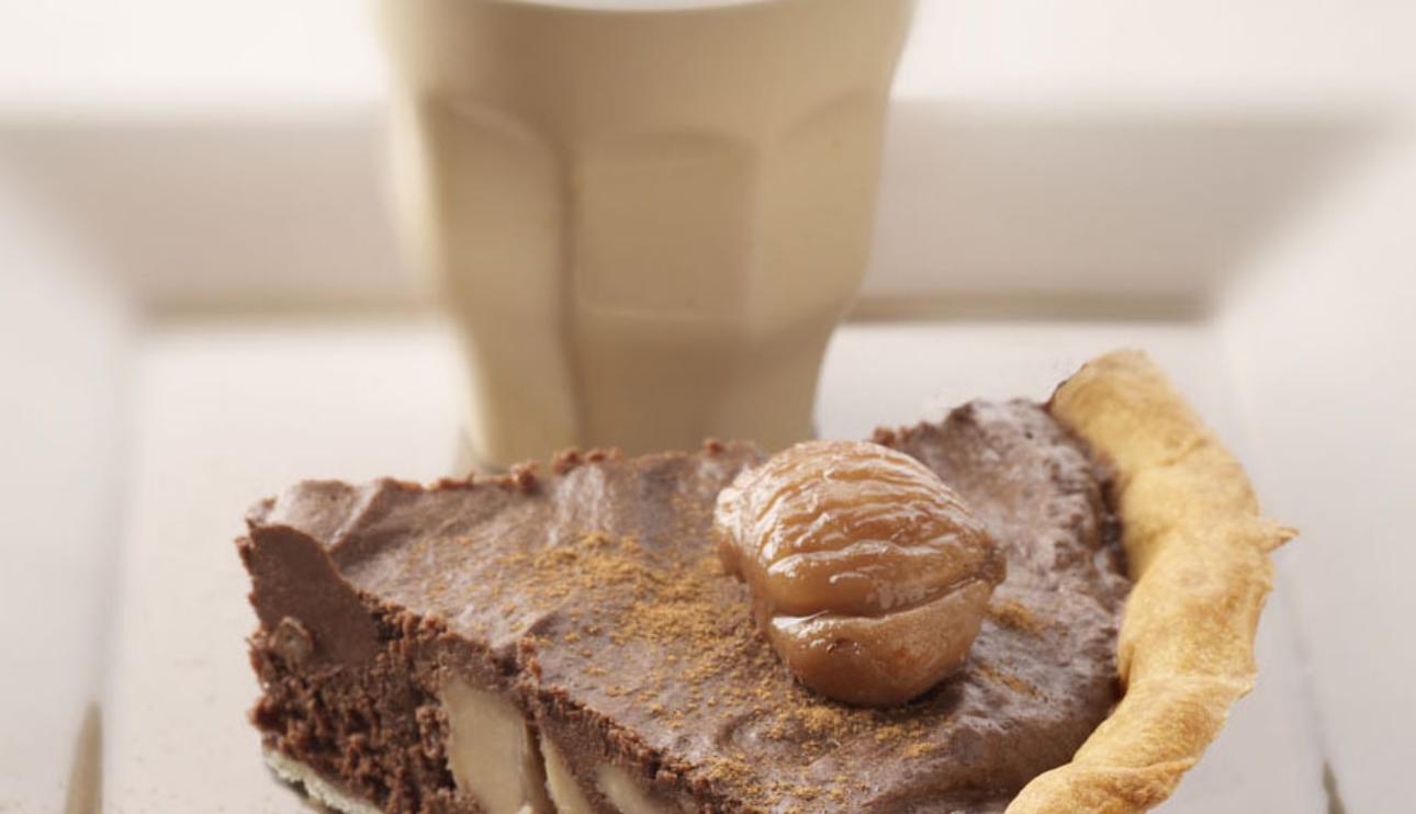 Pastel de chocolate especiado y castañas