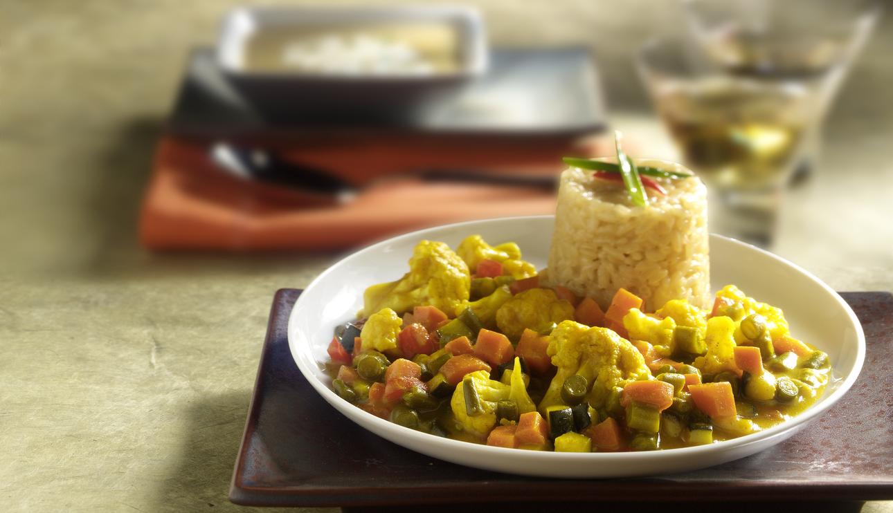 Arroz con verduras y curry