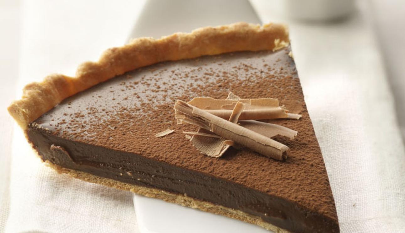 Pastel de crema de chocolate