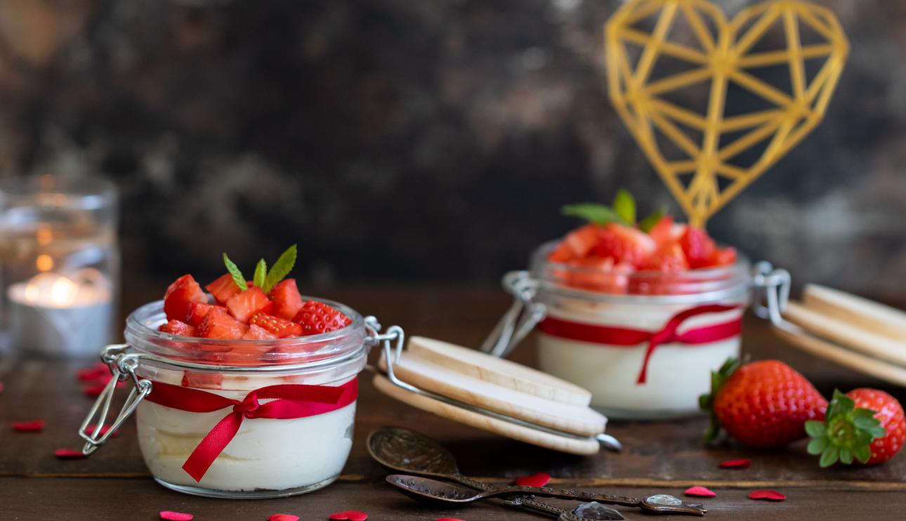 Mousse de chocolate blanco y fresas
