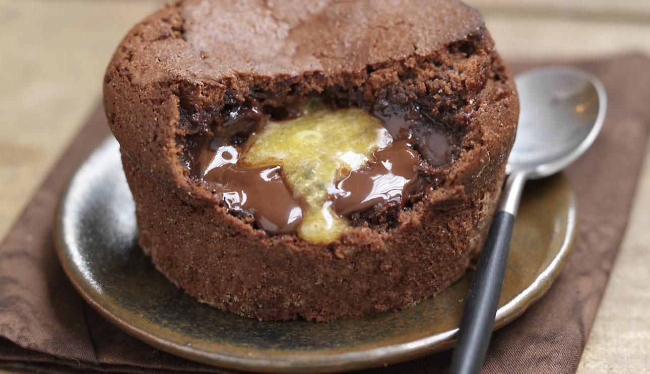 Fondant con relleno de fruta de la pasión