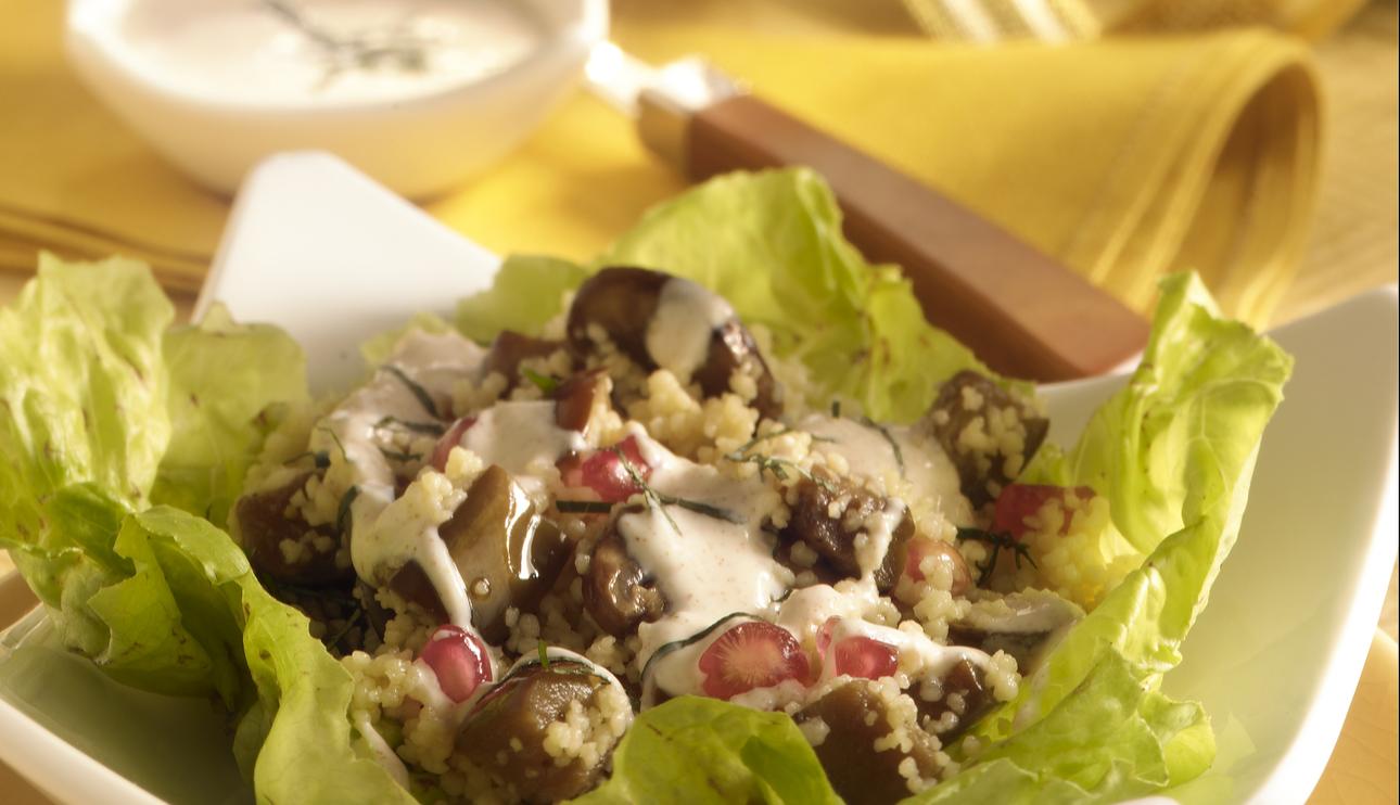 Ensalada de couscous con ceps y granada