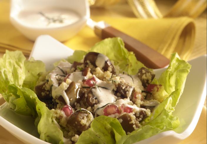 Ensalada de couscous con ceps y granada
