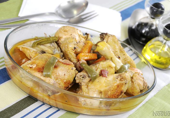 Jugoso al horno de pollo caribeño