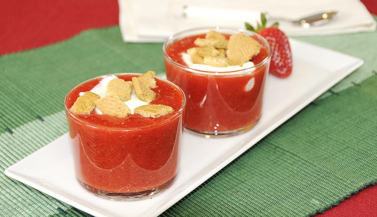 Locura de fresones con helado de queso a la menta