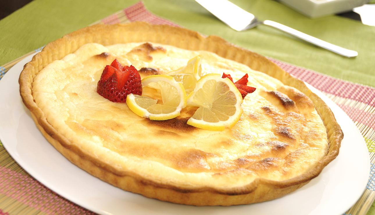 Tarta de mousse de limón