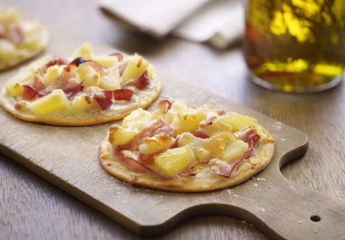 Minipizzas hawaiana