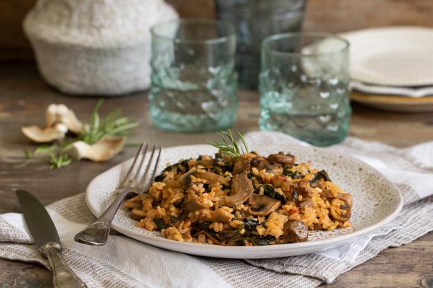 Arroz con setas y espinacas