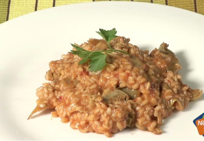 Risotto de tomate y alcachofas
