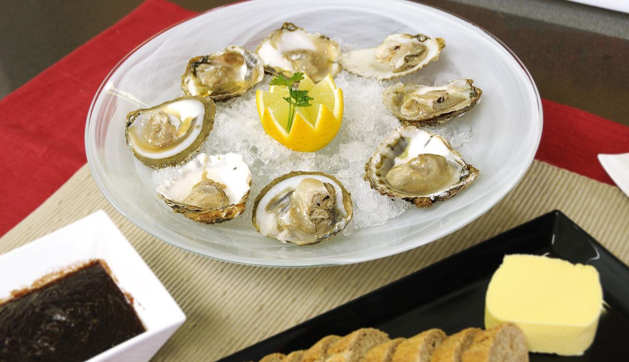 Ostras con salsa de vino