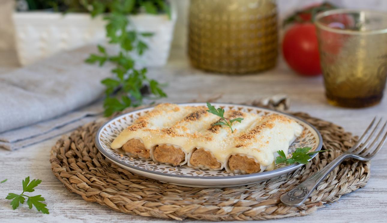 Canelones de carne con bechamel  IDEAL