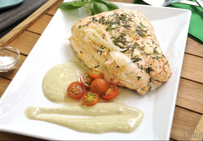 Salmón frío con mayonesa Ideal de aguacate