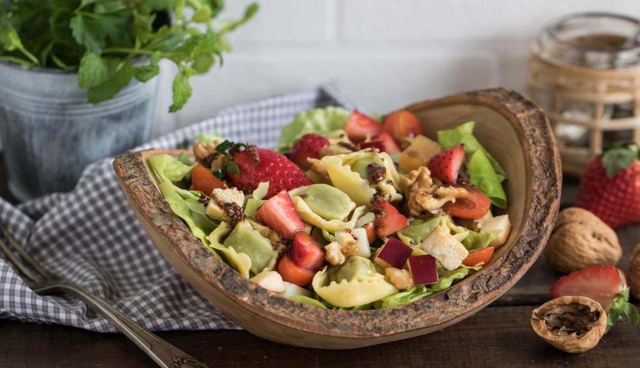 Ensalada refrescante con pasta