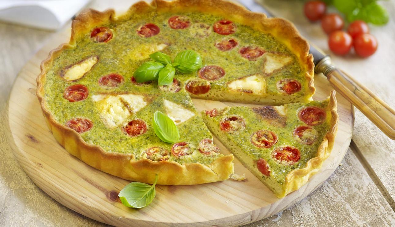Quiche de tomate y queso a la albahaca