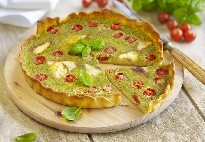 Quiche de tomate y queso a la albahaca