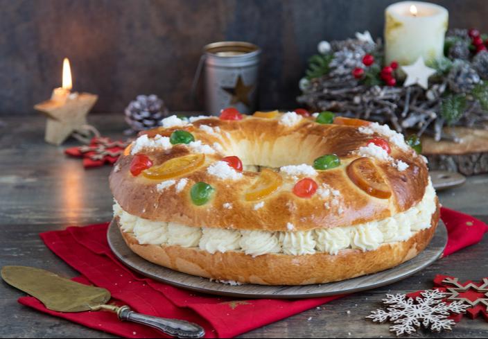 Roscón de reyes con chocolate blanco