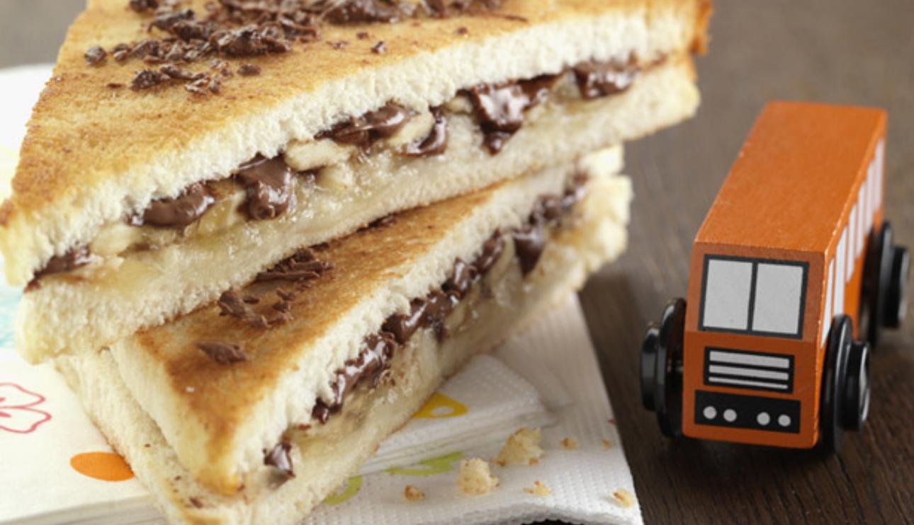 Sandwich de choco y frutas