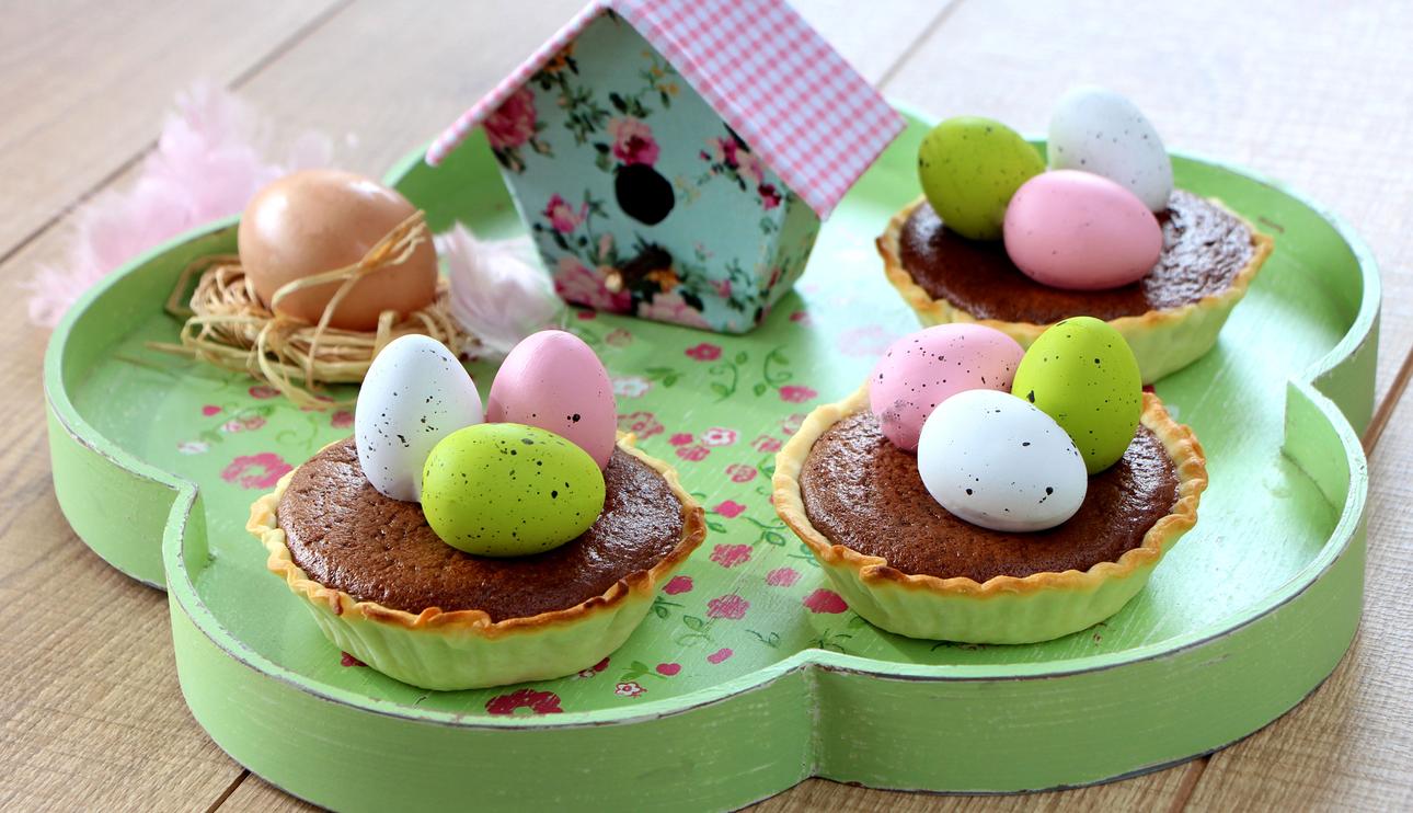 Nidos de pascua y chocolate