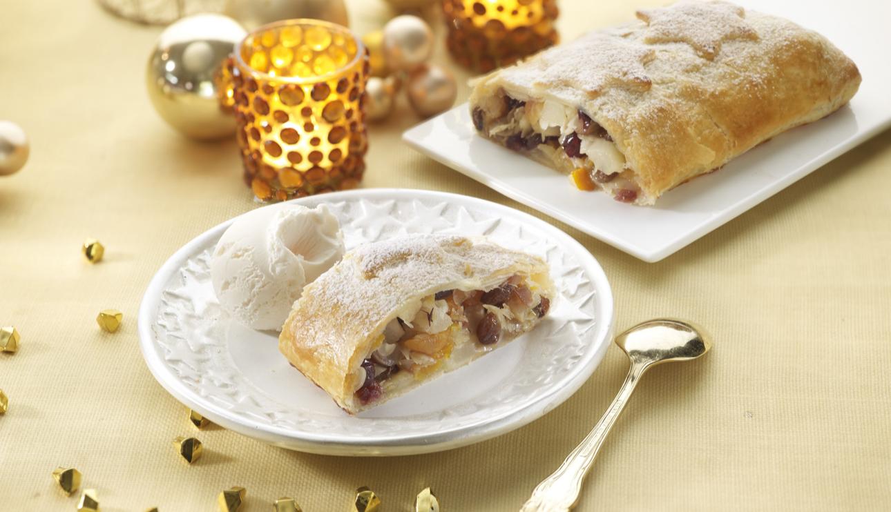 Tarta de pera y frutas de Navidad