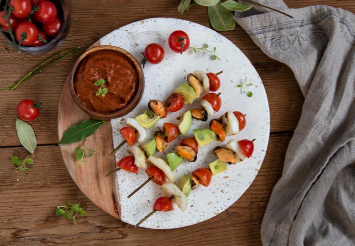Brochetas de sepia con salsa barbacoa