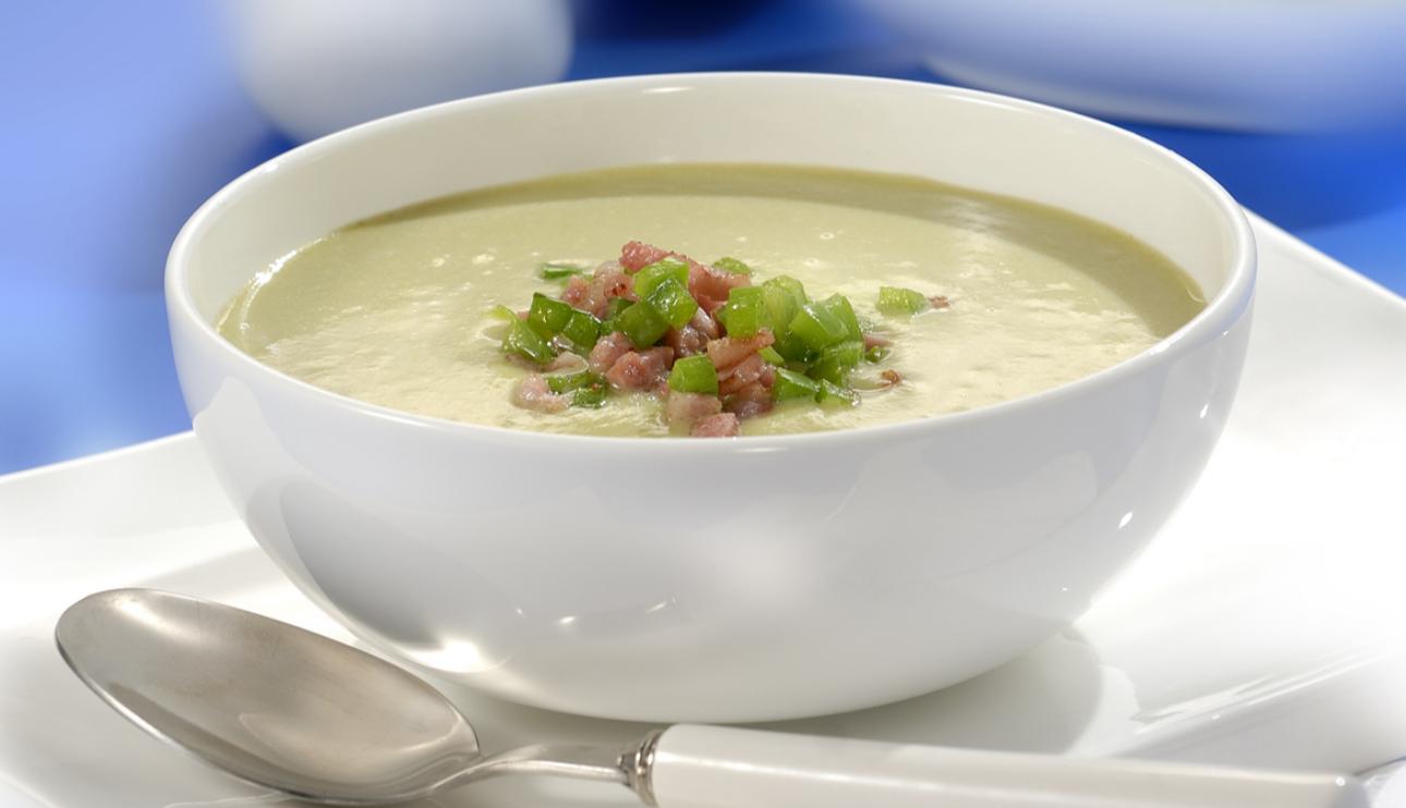 Crema de pimientos verdes y beicon