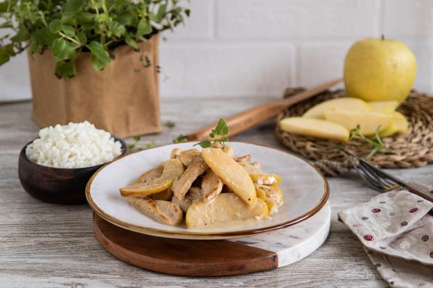 Pollo con salsa de manzana