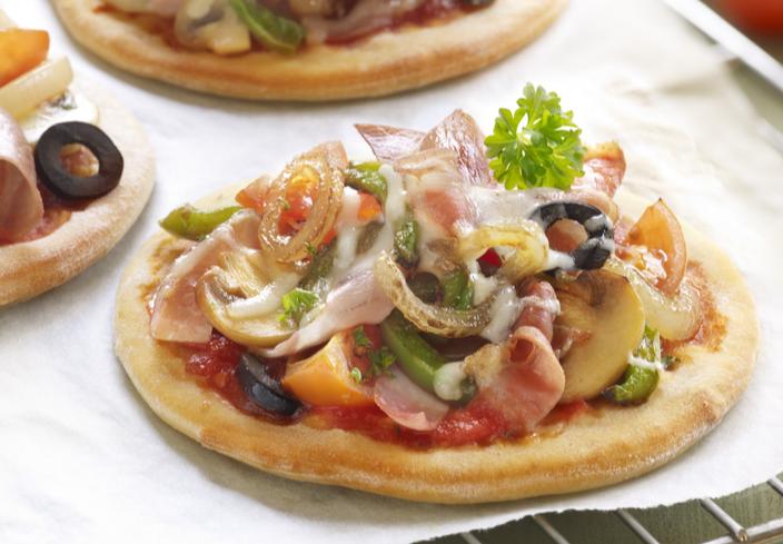 Mini pizzas de jamón