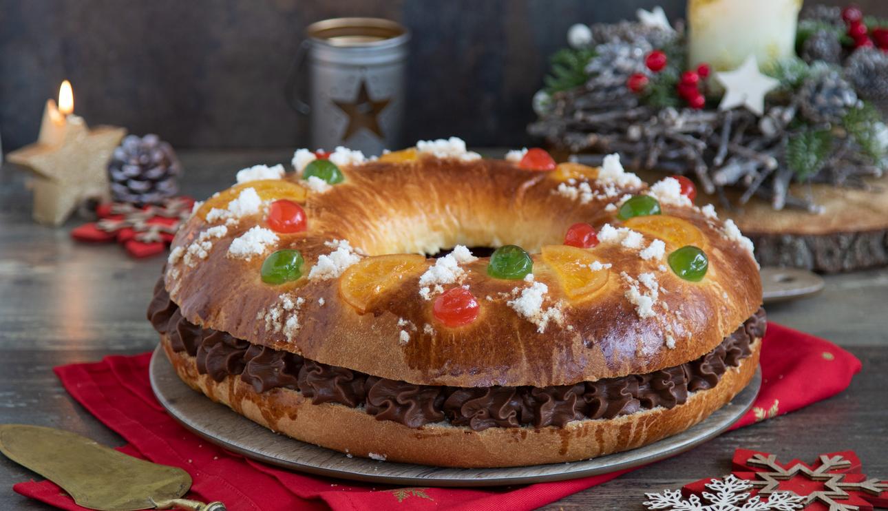 Roscón de reyes con chocolate negro