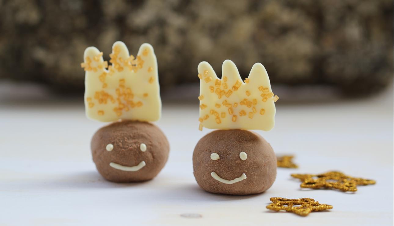 Trufitas de café. trufa con corona de reyes