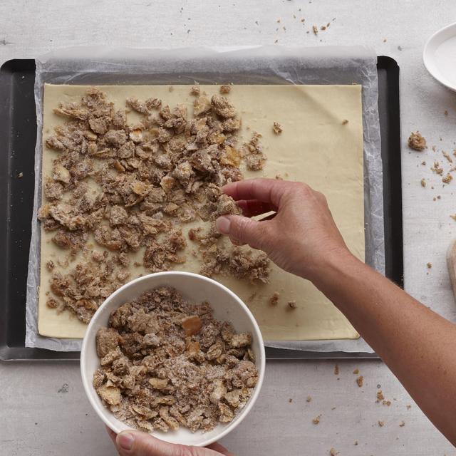 Coca con chicharrones