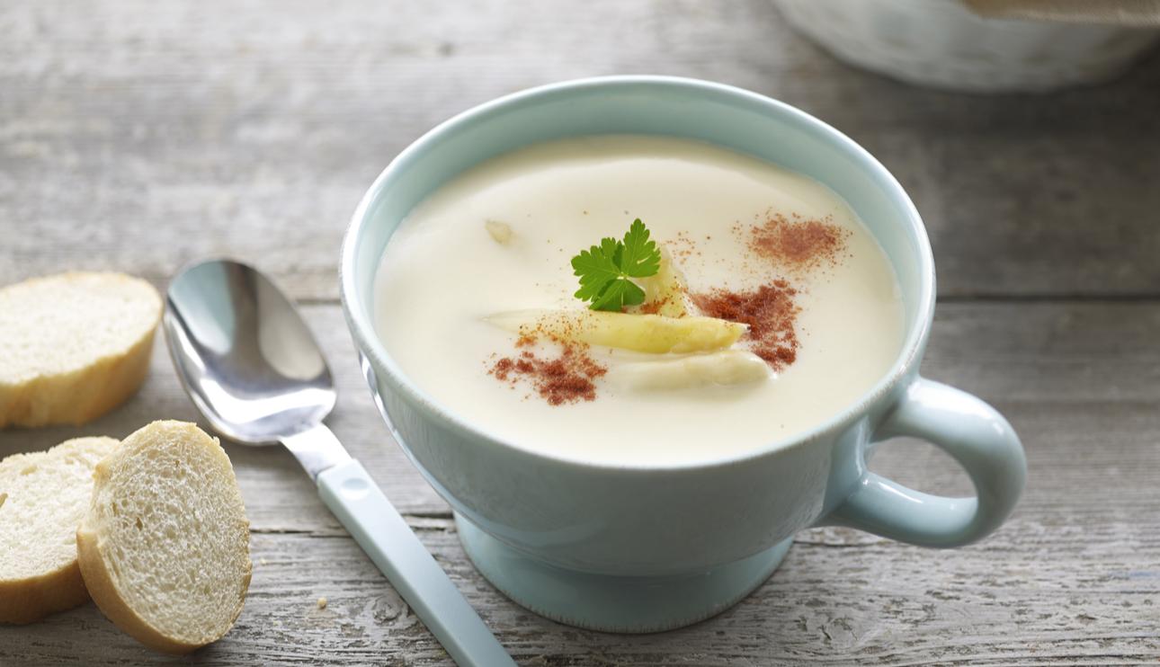 Crema de espárragos y pimentón