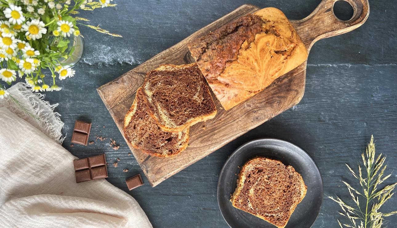 Bizcocho marmolado de chocolate con leche