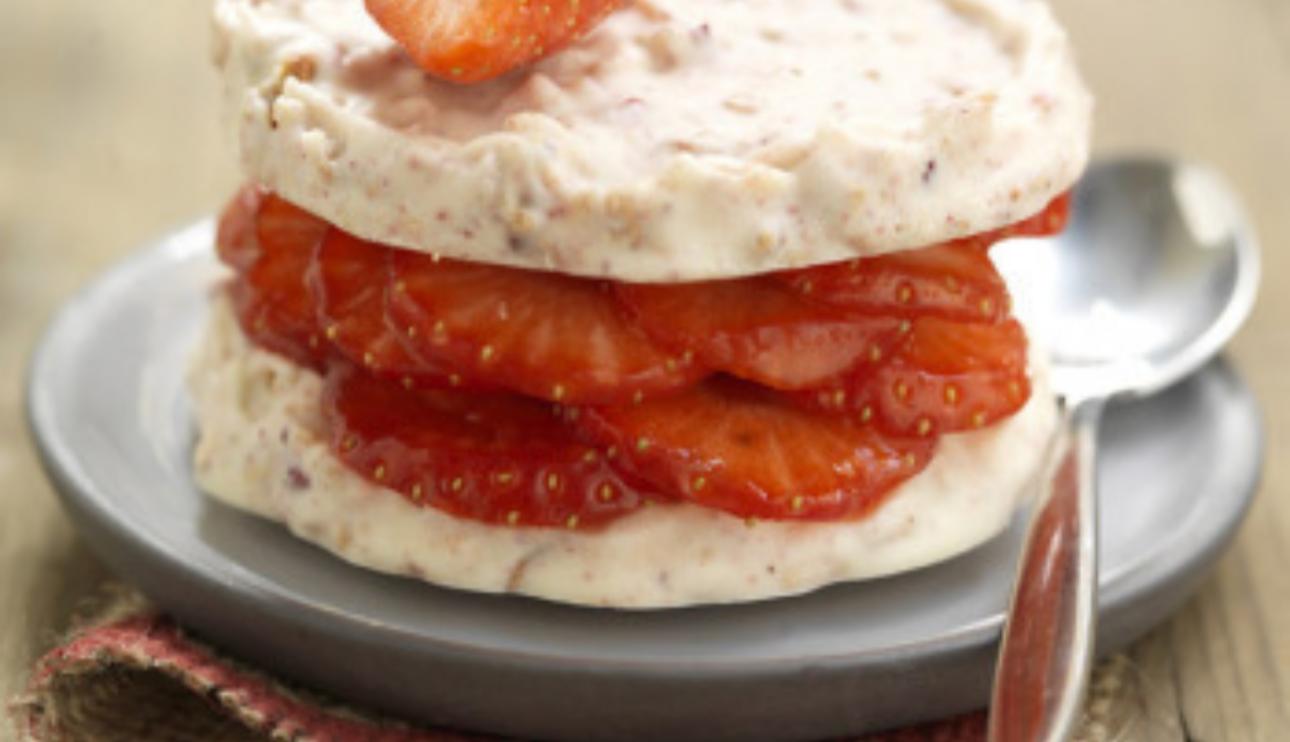 Crujientes de chocolate blanco y fresones