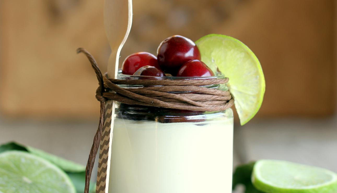 Crema de mascarpone y leche condensada a la lima