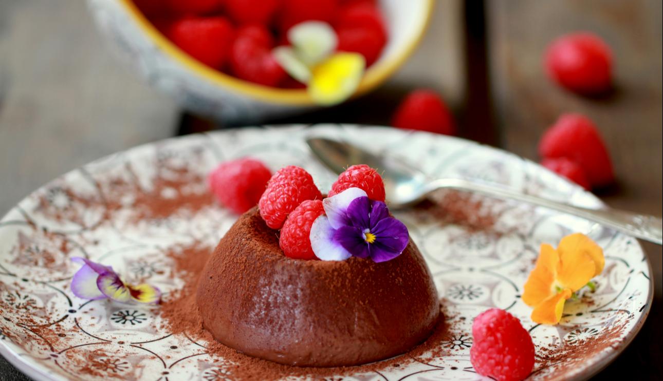 Panna cotta o panacota de chocolate negro 70%
