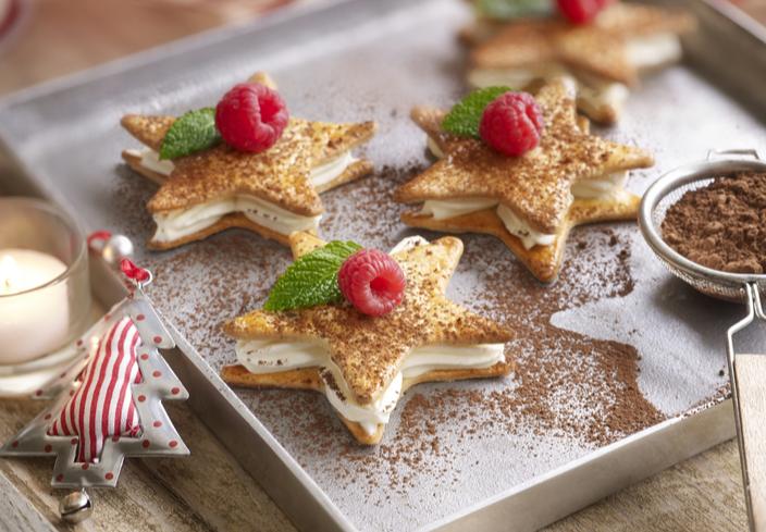 Estrellas con mousse de chocolate blanco
