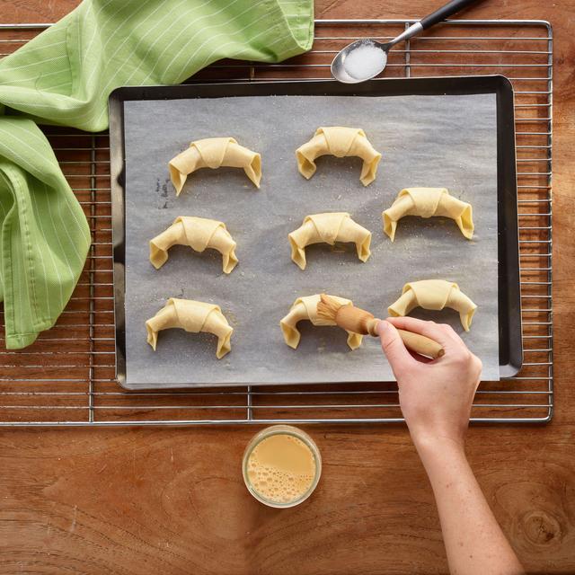 Croissants con chocolate con leche