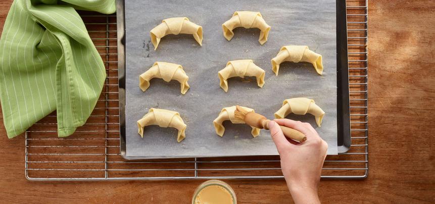 Croissants con chocolate con leche
