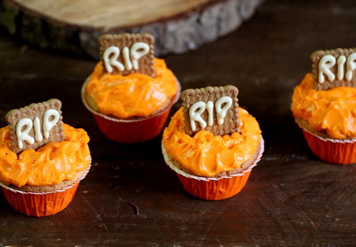 Magdalenas de chocolate blanco para halloween